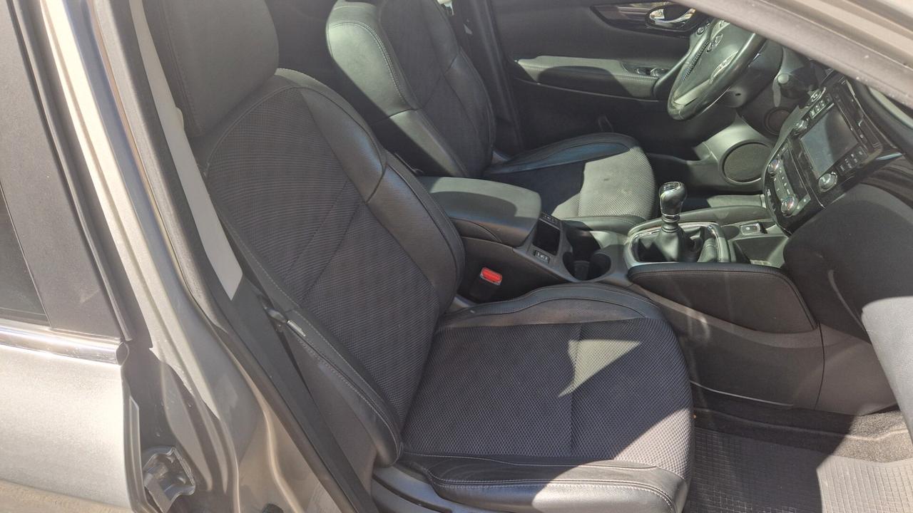 Nissan Qashqai 1.6 dCi 4WD Tekna