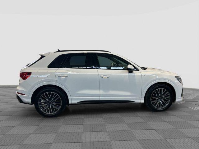 AUDI Q3 Q3 35 TDI S tronic Identity Black