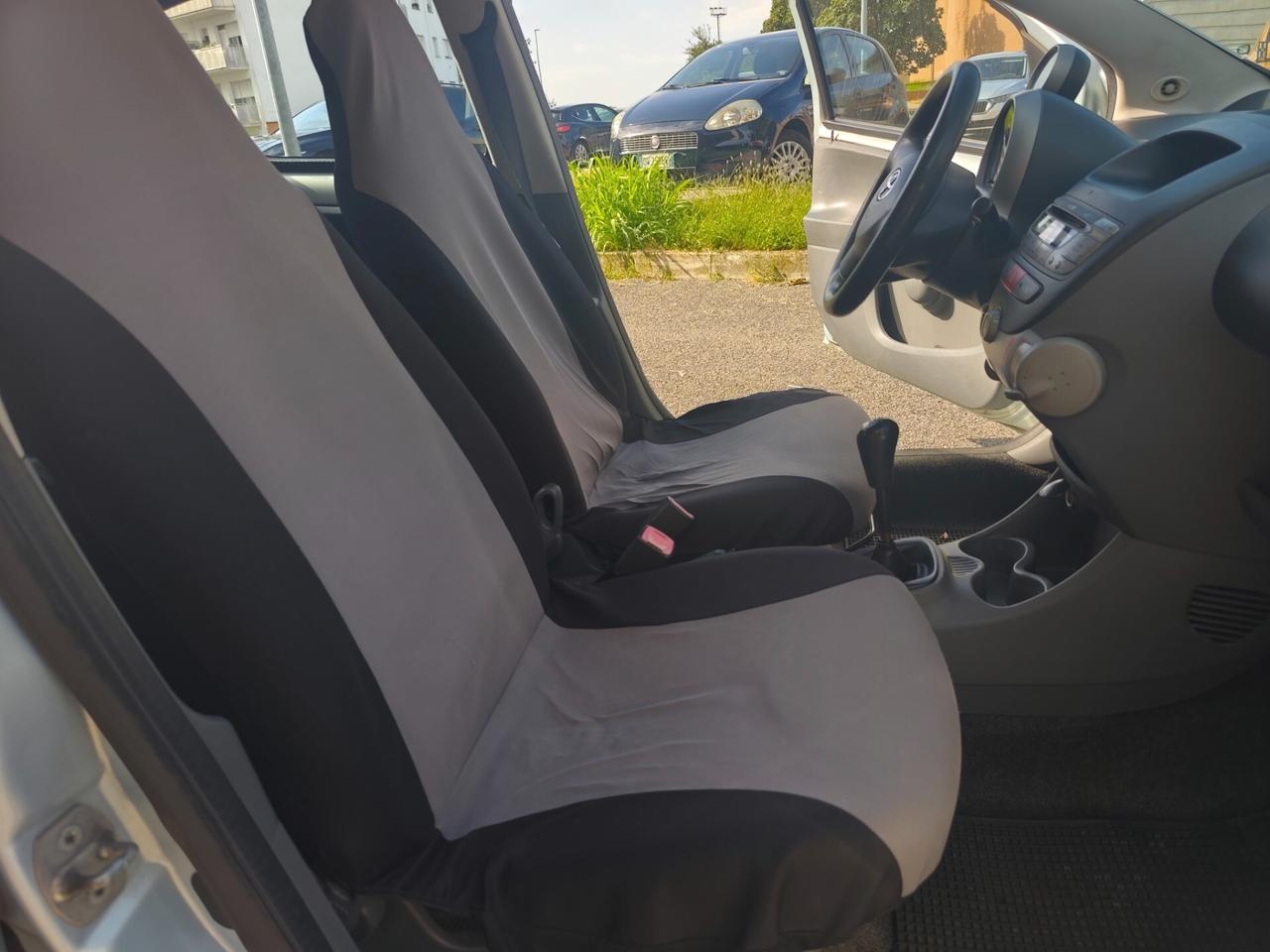 Toyota Aygo 1.0 Benz euro 4 5 porte Sol