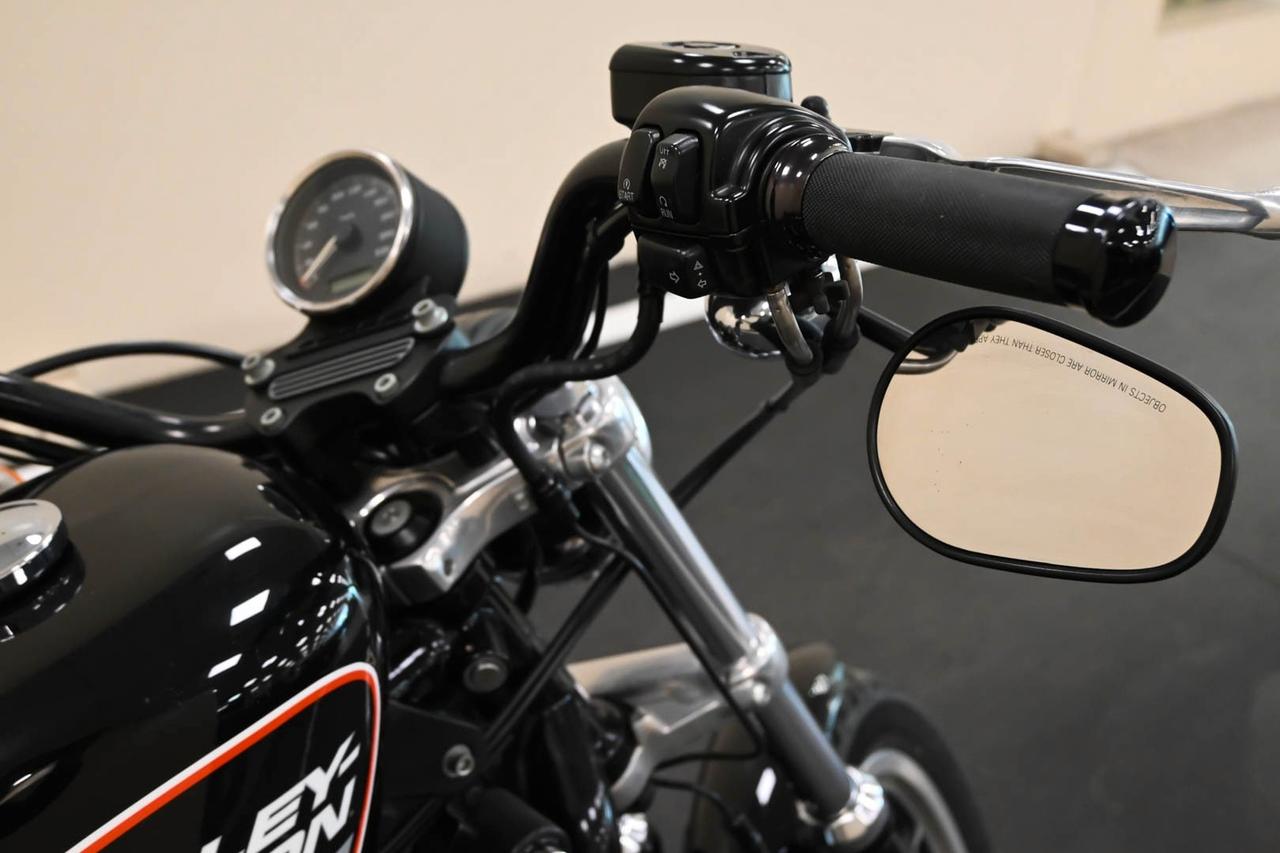 Harley-Davidson Sportster 883 XL 883R