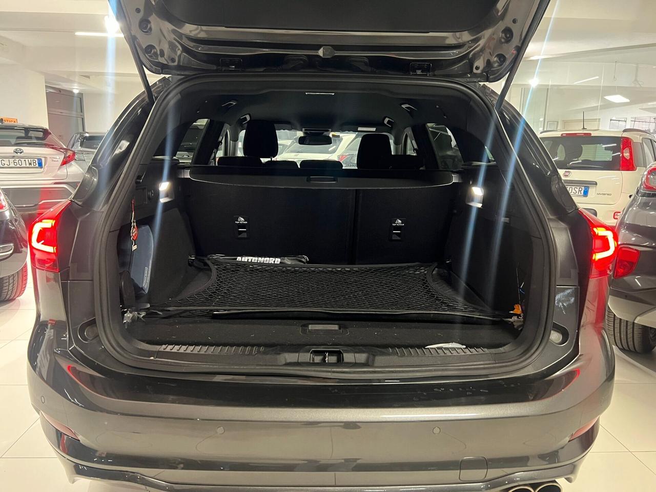 Ford Focus 1.0 EcoBoost Hybrid 125 CV 5p. ST-Line