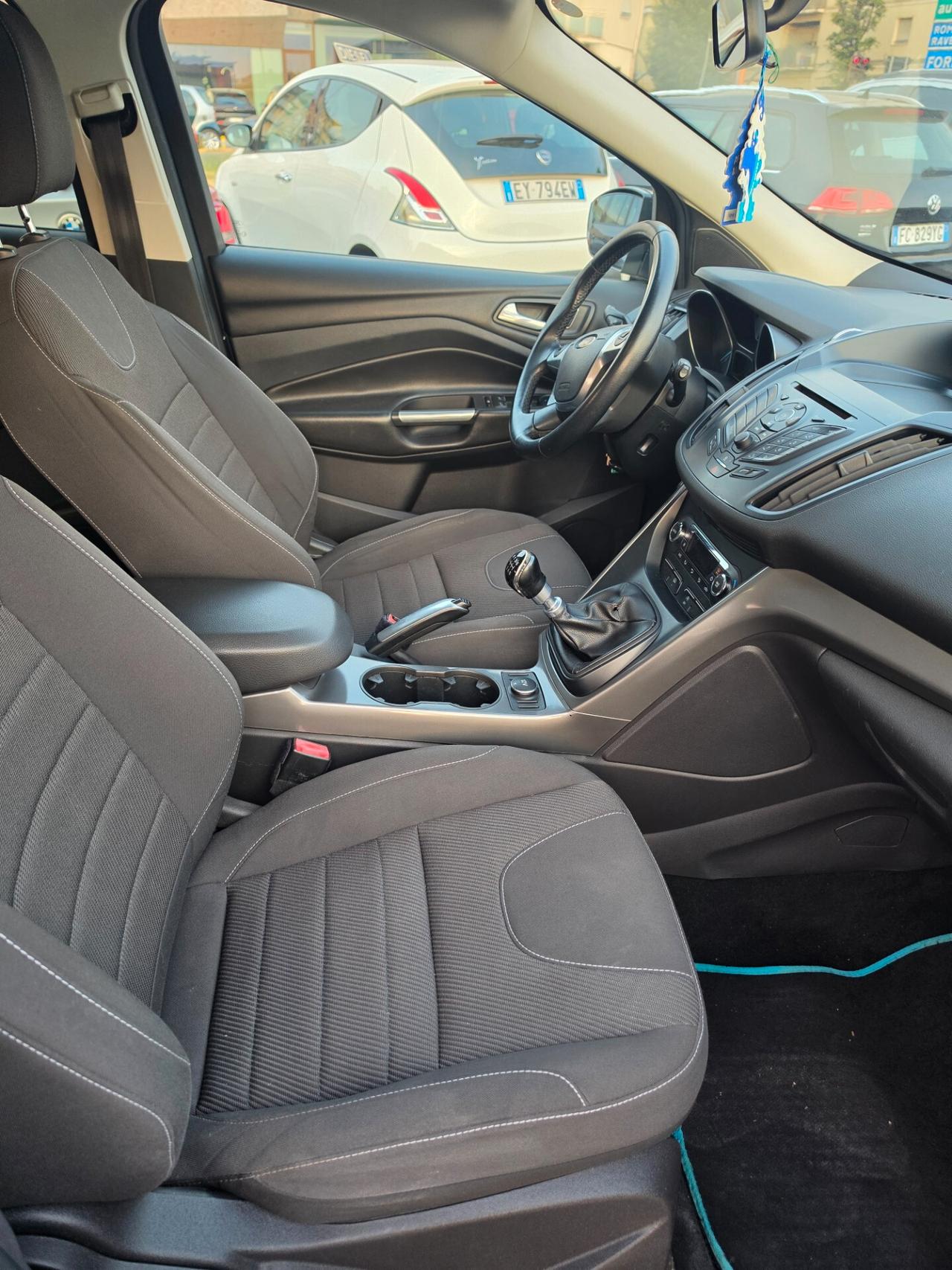 Ford Kuga 2.0 TDCI 120 CV S&S 2WD Titanium