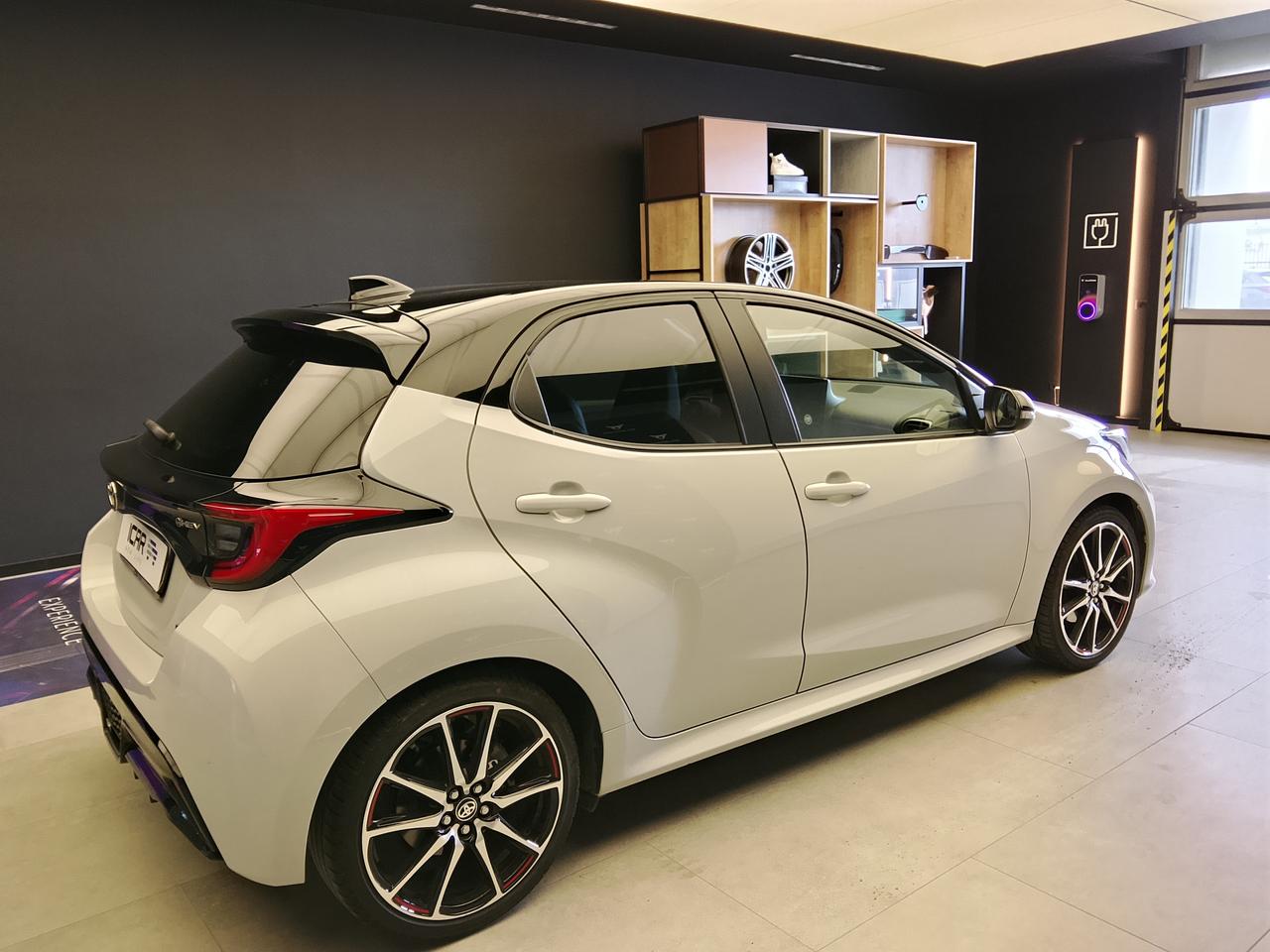 TOYOTA Yaris IV - Yaris 1.5h 130 GR Sport