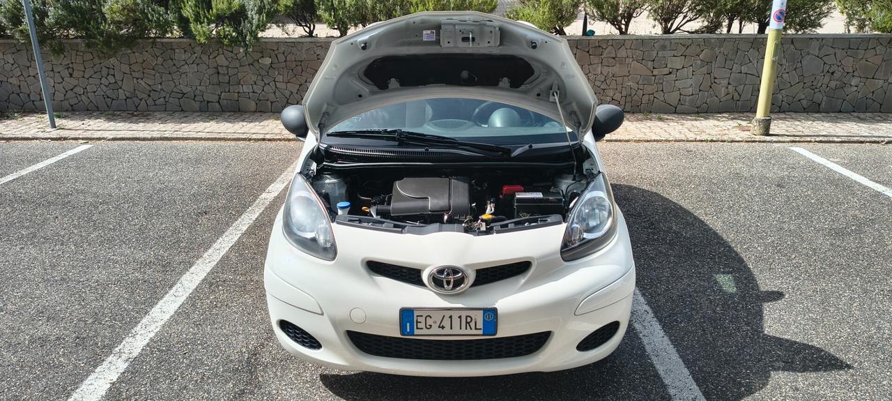 Toyota Aygo 1.0 12V VVT-i 5 porte