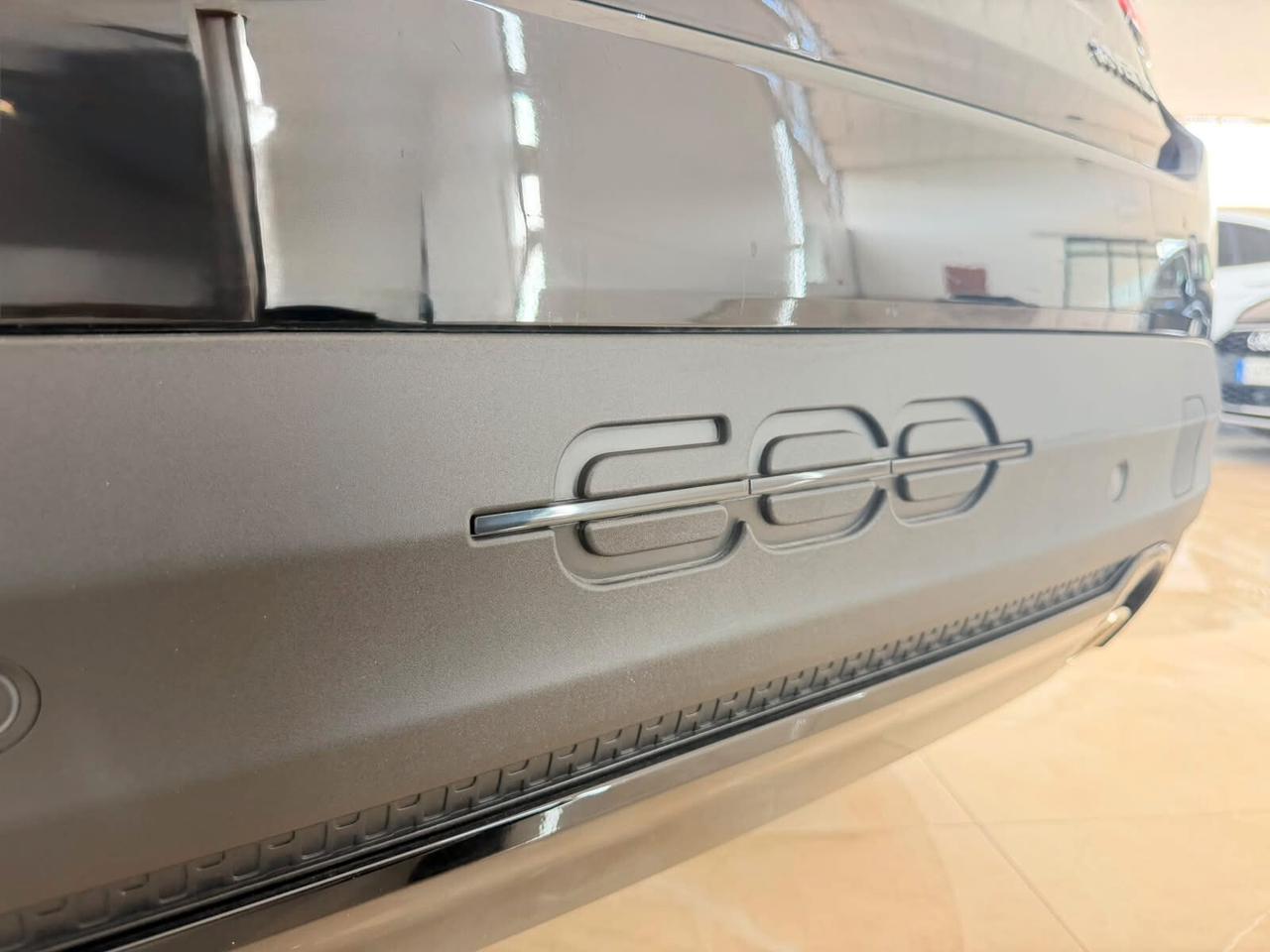 Fiat 600 Hybrid 110 CV DCT MHEV Icon