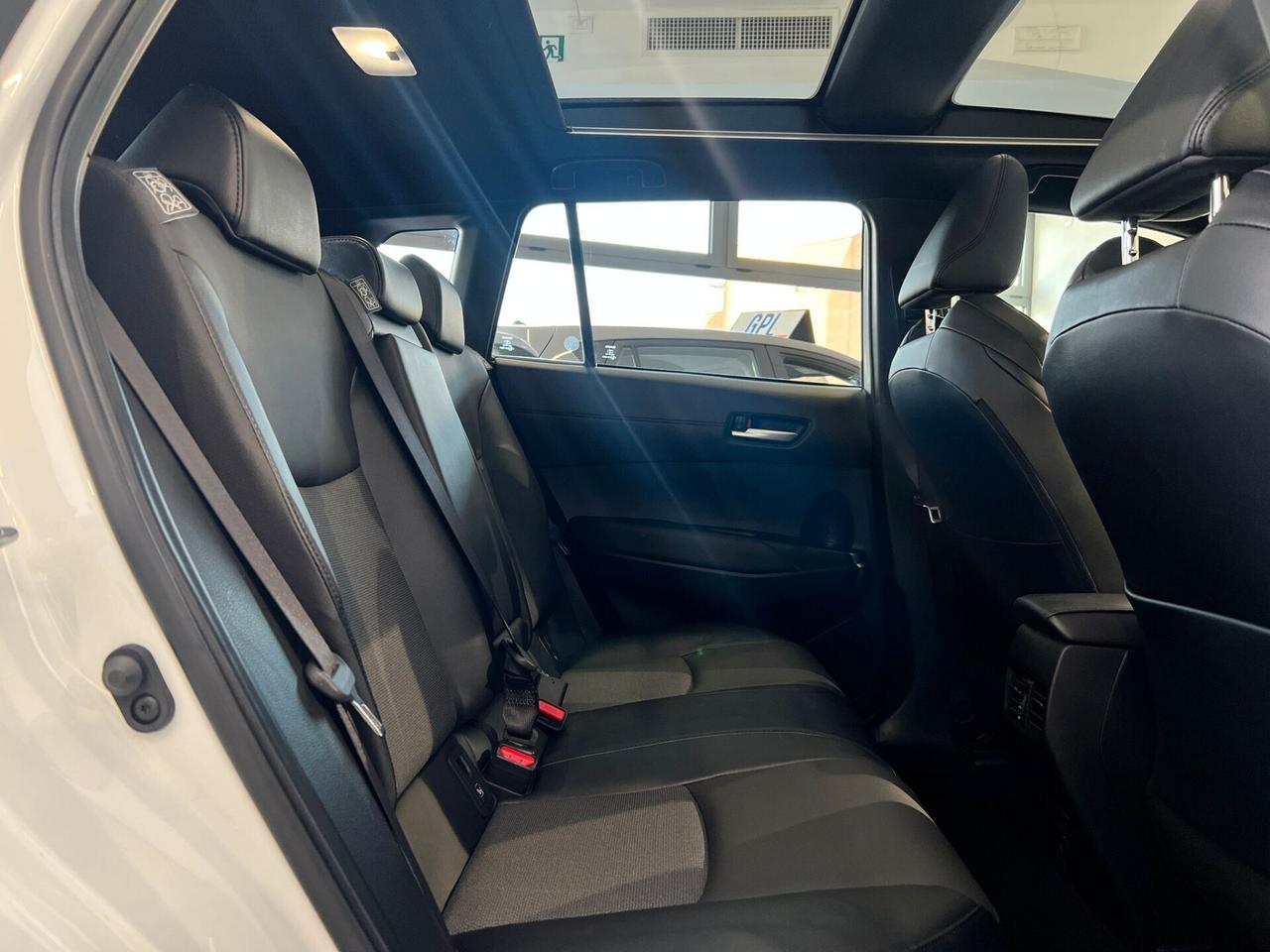 Toyota Corolla Cross MY23 LOUNGE 2.0 HYBRID AWD-i