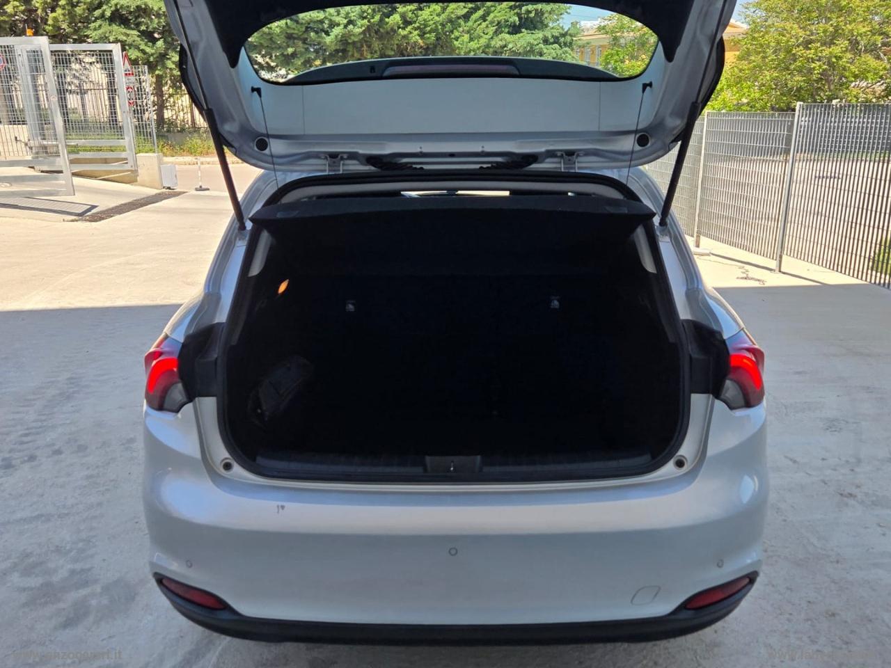 FIAT Tipo 1.6 Mjt S&S 5 porte City Sport FULL LED