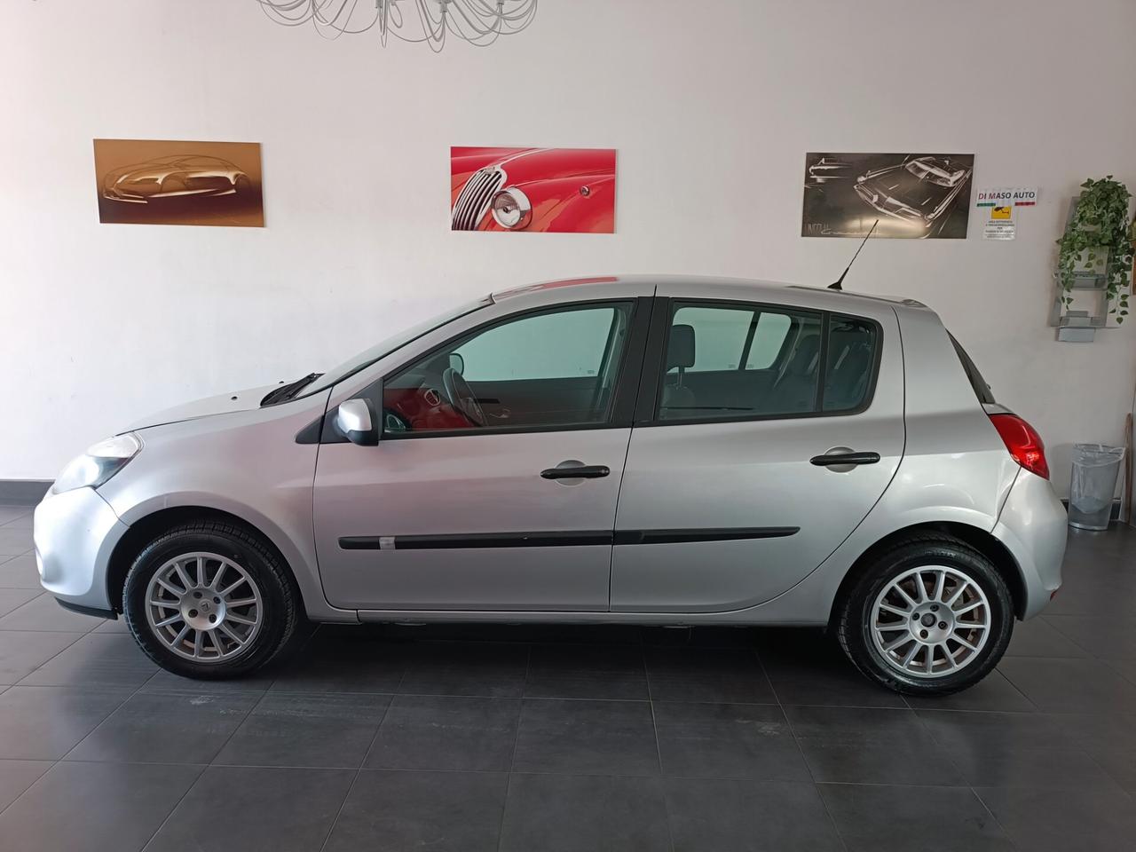 Renault Clio 1.2 16V 5 porte Confort