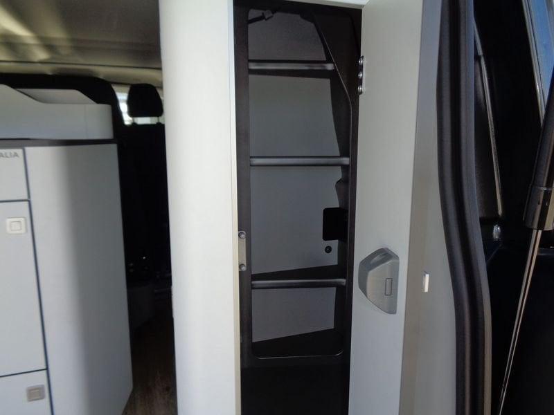 Ford Transit Custom Transit Custom 320 2.0 EcoBlue 170CV aut. PC-TN Nugget Tit.