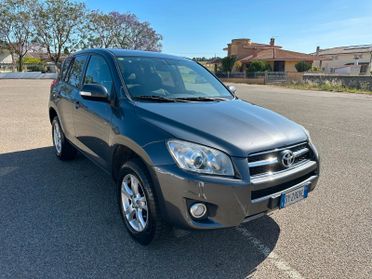 Toyota RAV 4 RAV4 Crossover 2.2 D-4D 150 CV DPF Luxury