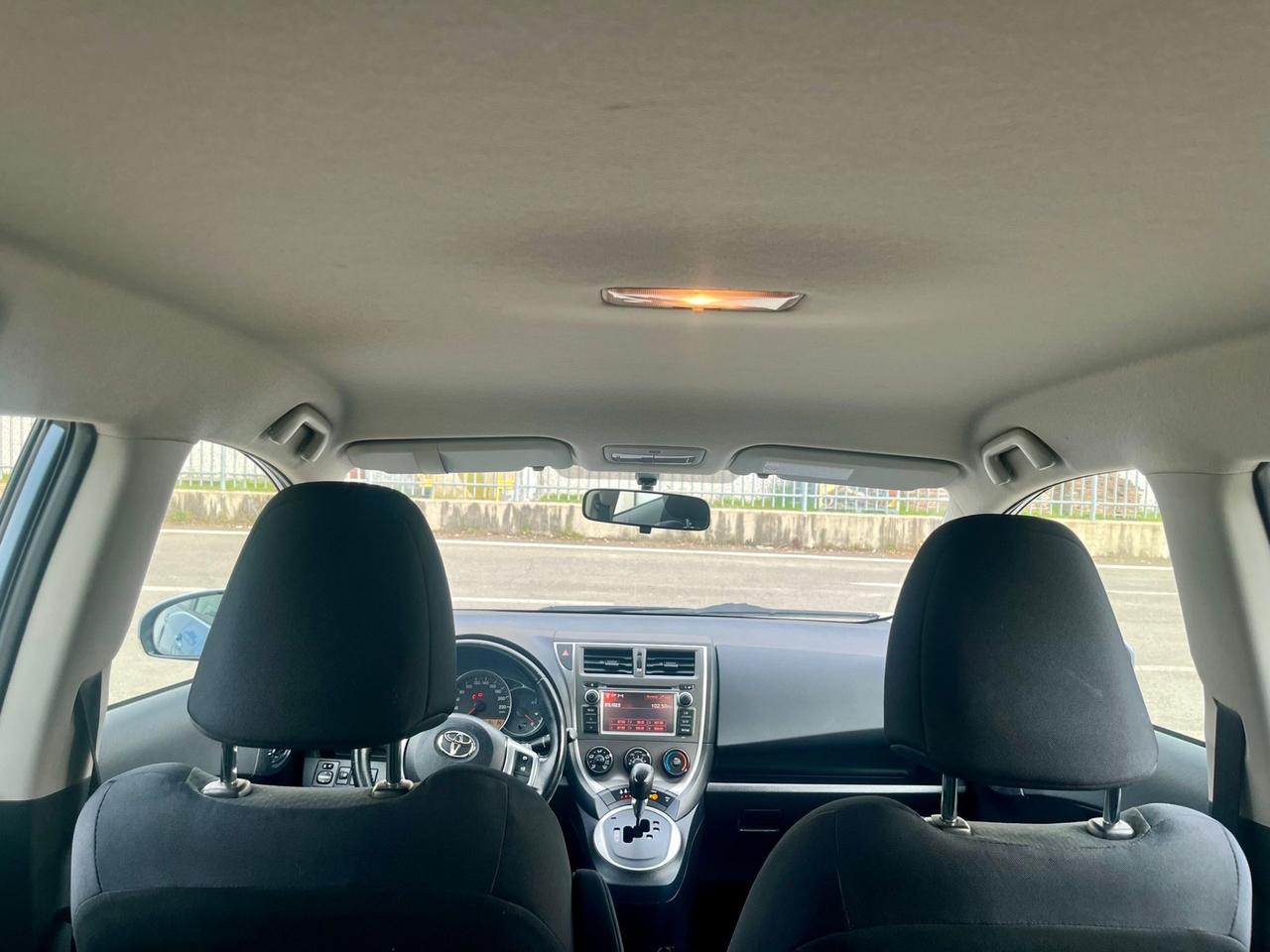 Toyota Verso-S 1.4D 2012 96.000km cambio automatico