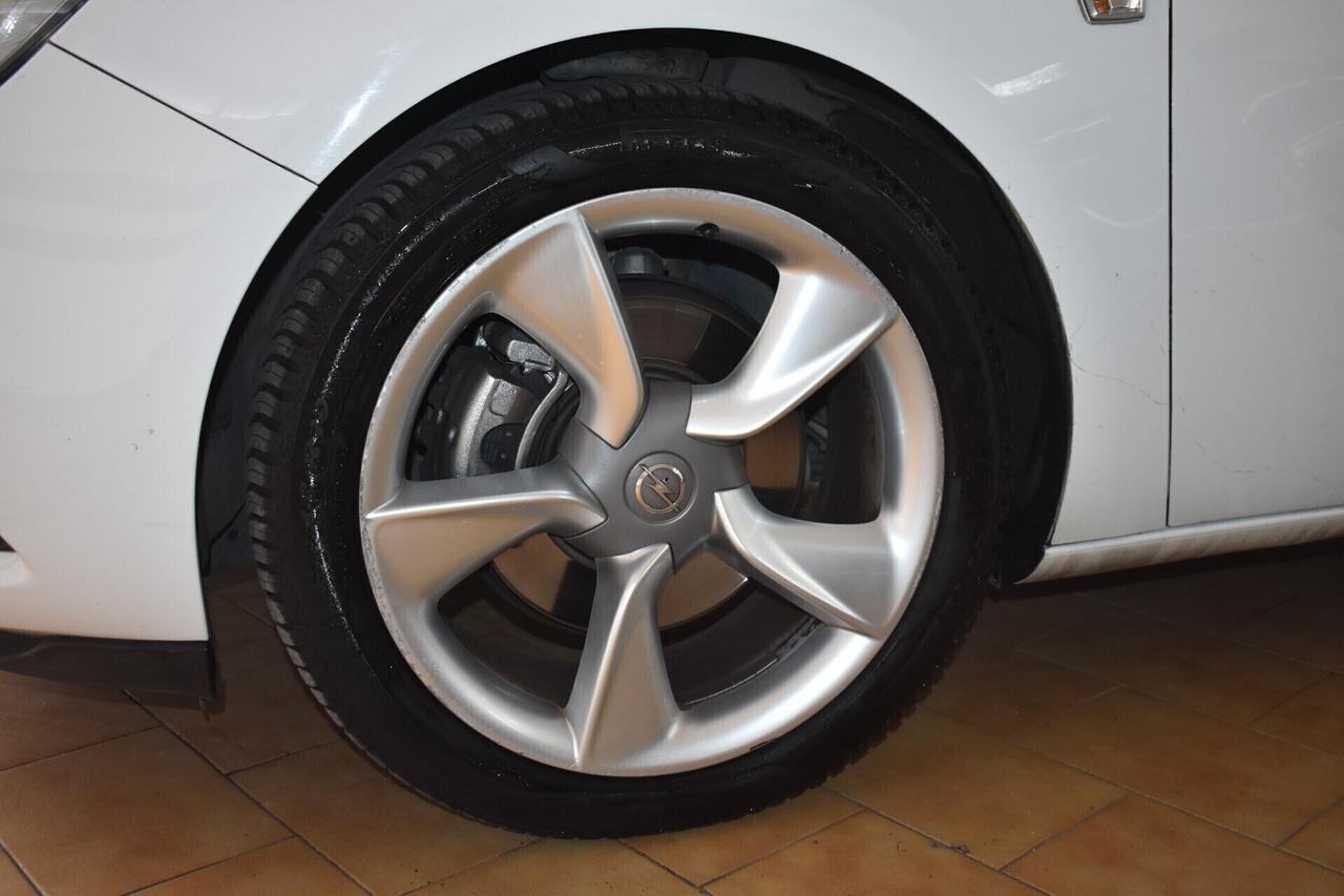 Opel Astra GTC 2.0 Cdti Cosmo S