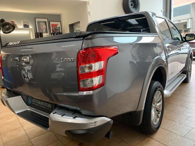 Mitsubishi L200 L200 d.cab 2.4d IntenseDiamondPack 4wd 181cv autN1