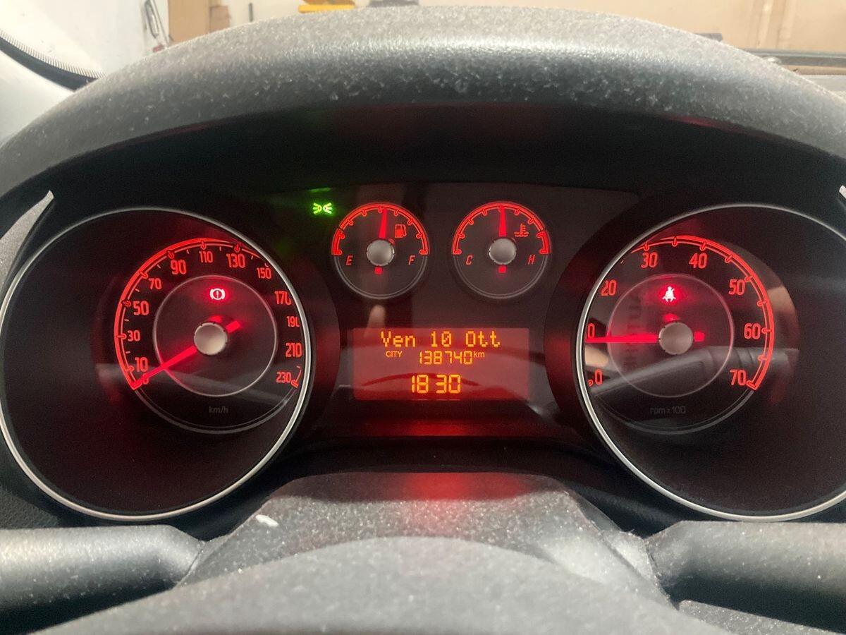 Fiat Punto 1.3 MJT II 75 CV 5 porte Street
