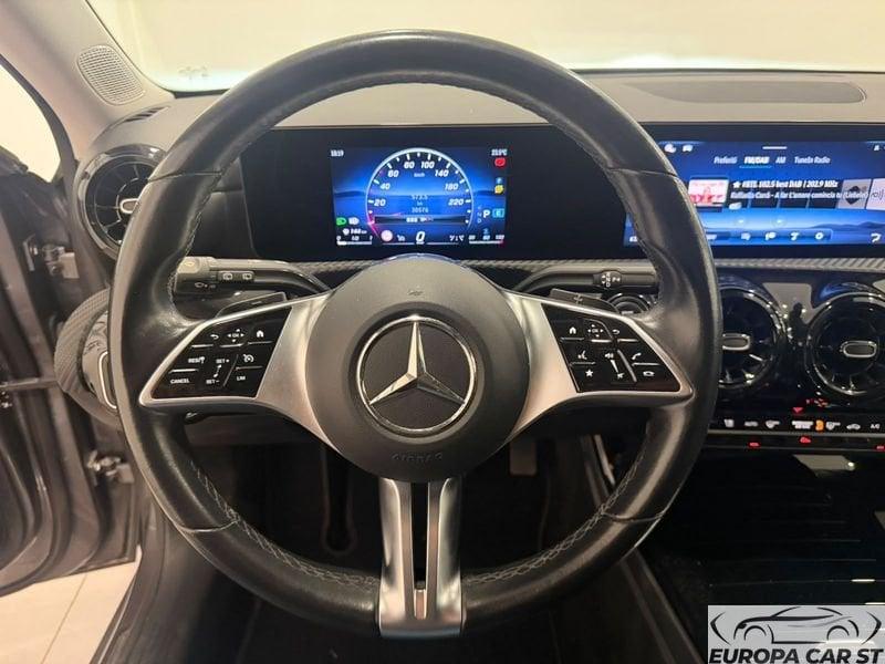 Mercedes-Benz Classe A A 200 d Progressive Advanced auto