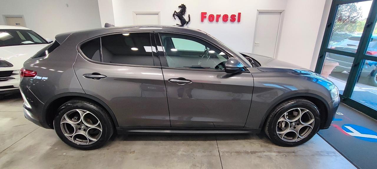 Alfa Romeo Stelvio 2.2 Turbodiesel 190 CV AT8 Q4 Sprint