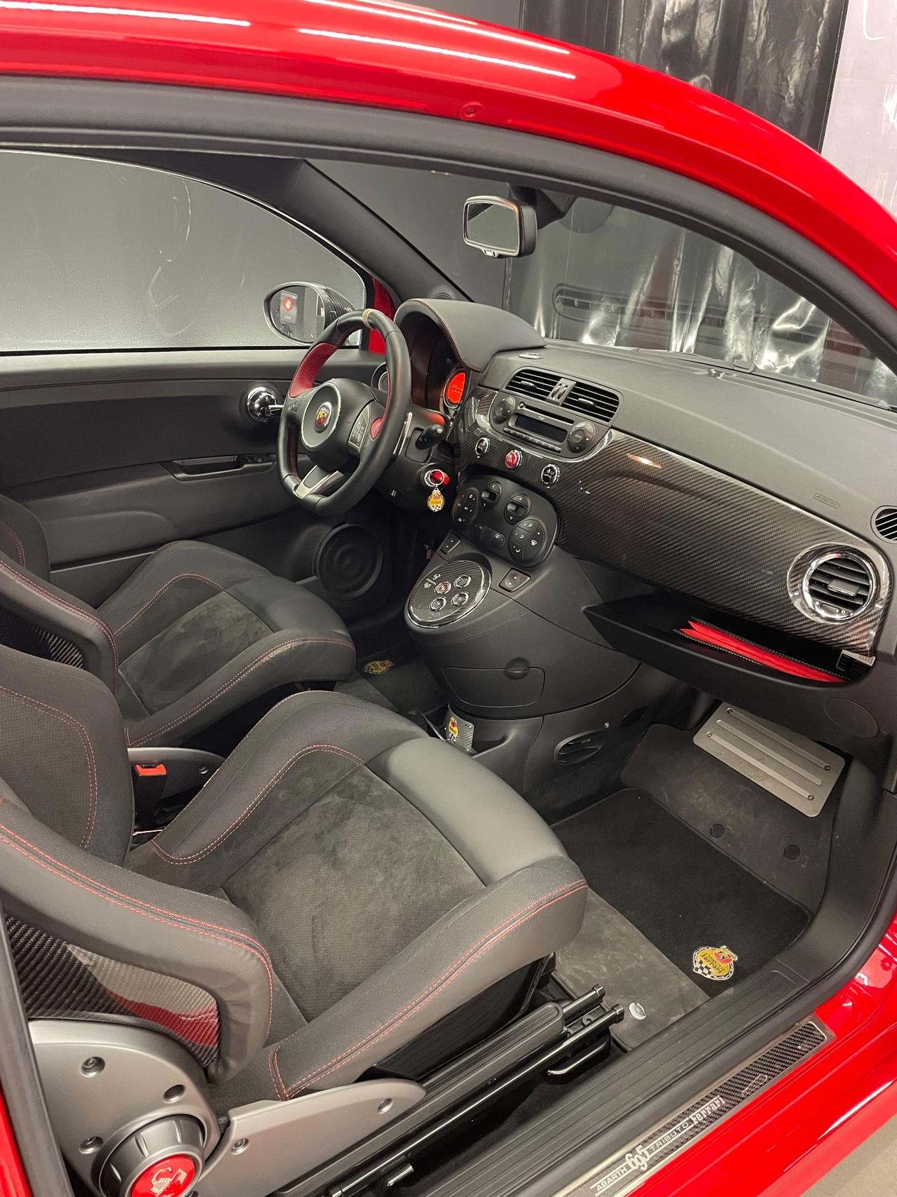 Abarth 695 Tributo Ferrari