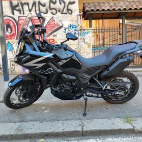 Zontes 703F 2025 – 8.500 km – 95 CV – Pari al nuovo