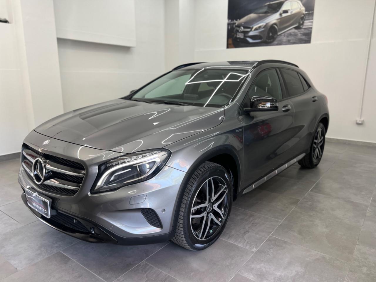 Mercedes glad 220d 4Matic Activity 2016