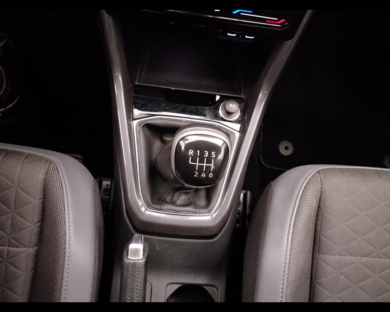 VOLKSWAGEN T-Cross 2019 - T-Cross 1.0 tsi Advanced 110cv