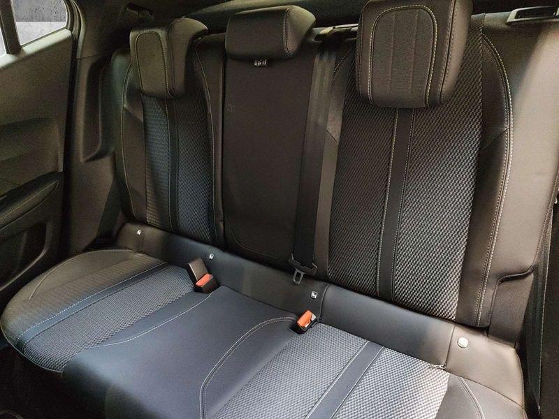 Peugeot 2008 1.2 hybrid GT 145cv e-dcs6