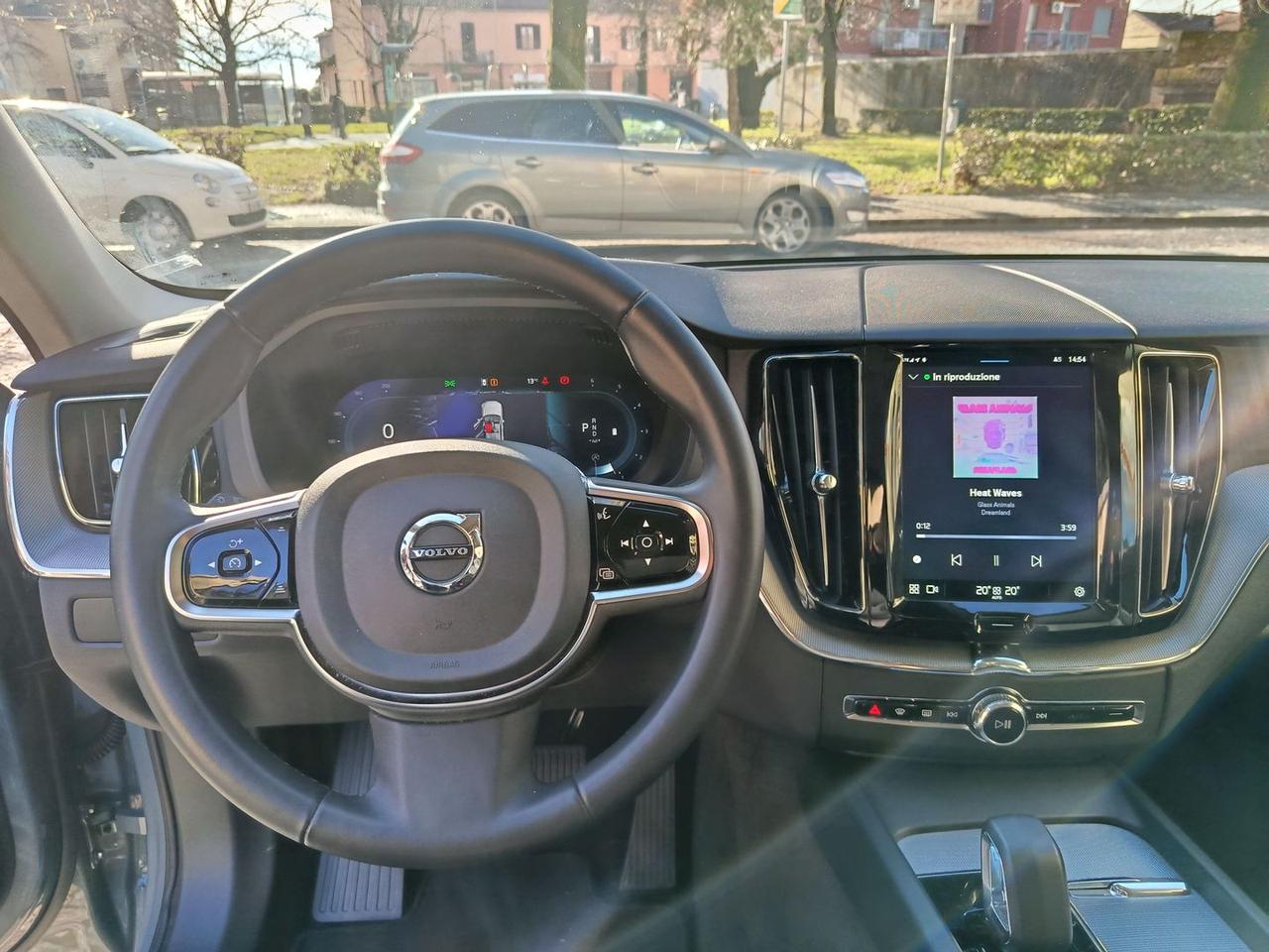 Volvo XC 60 Plus Dark 2.0 B4 MHEV #9159