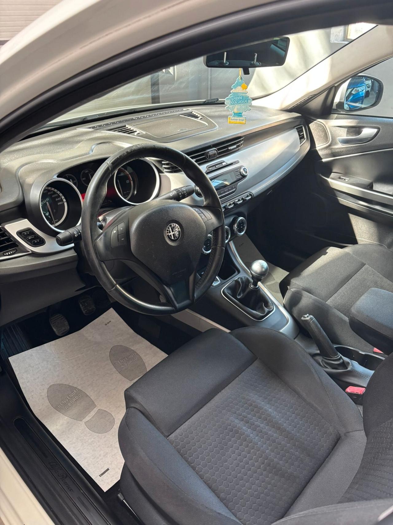 Alfa Romeo Giulietta 1.6 JTDm-2 105 CV Exclusive