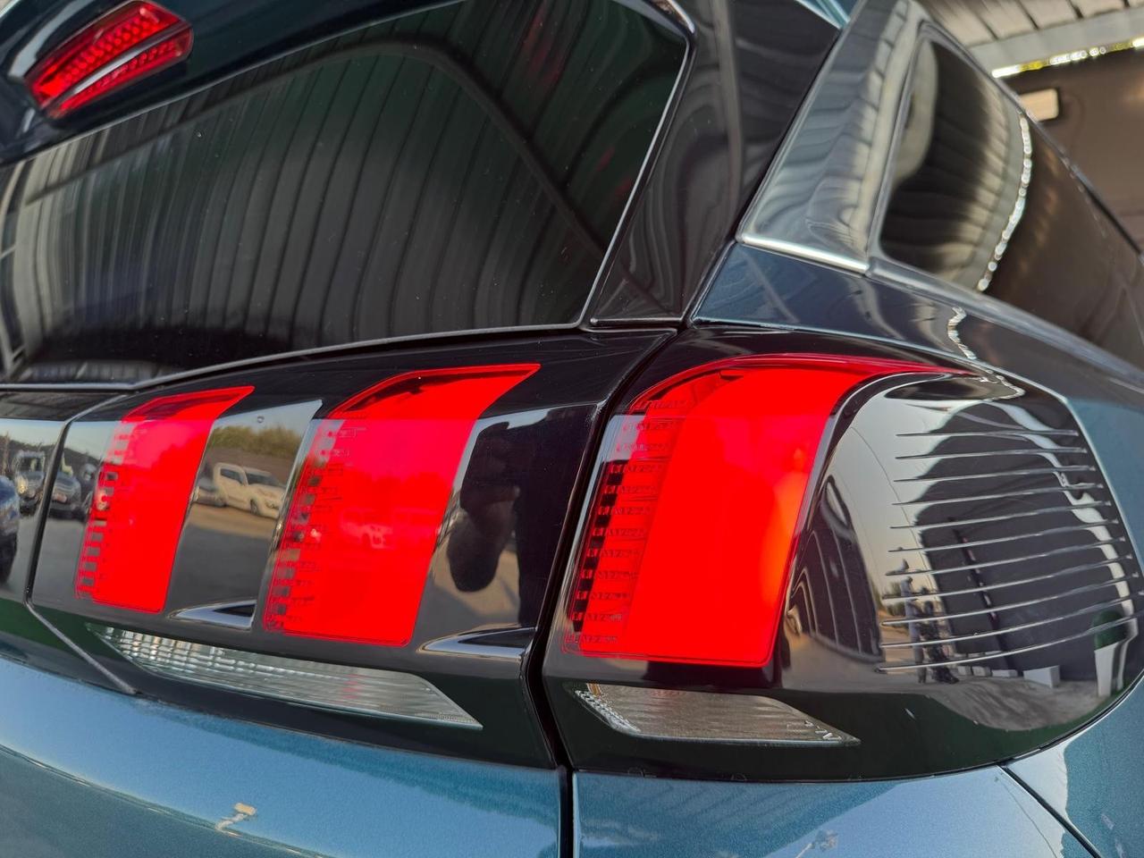 Peugeot 5008 BlueHDi 130 EAT8 Allure