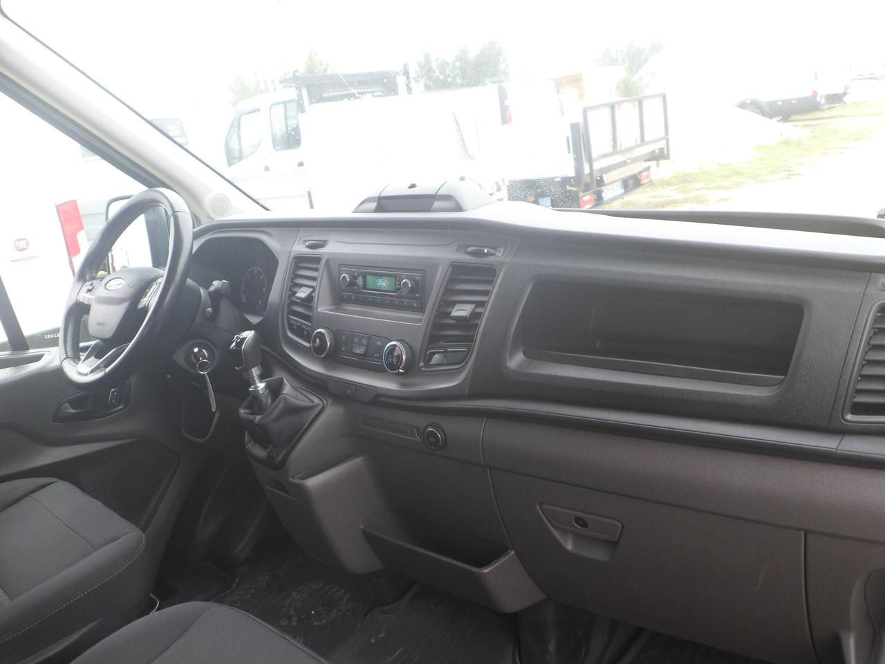 Ford Transit doppia cabina cassone fisso