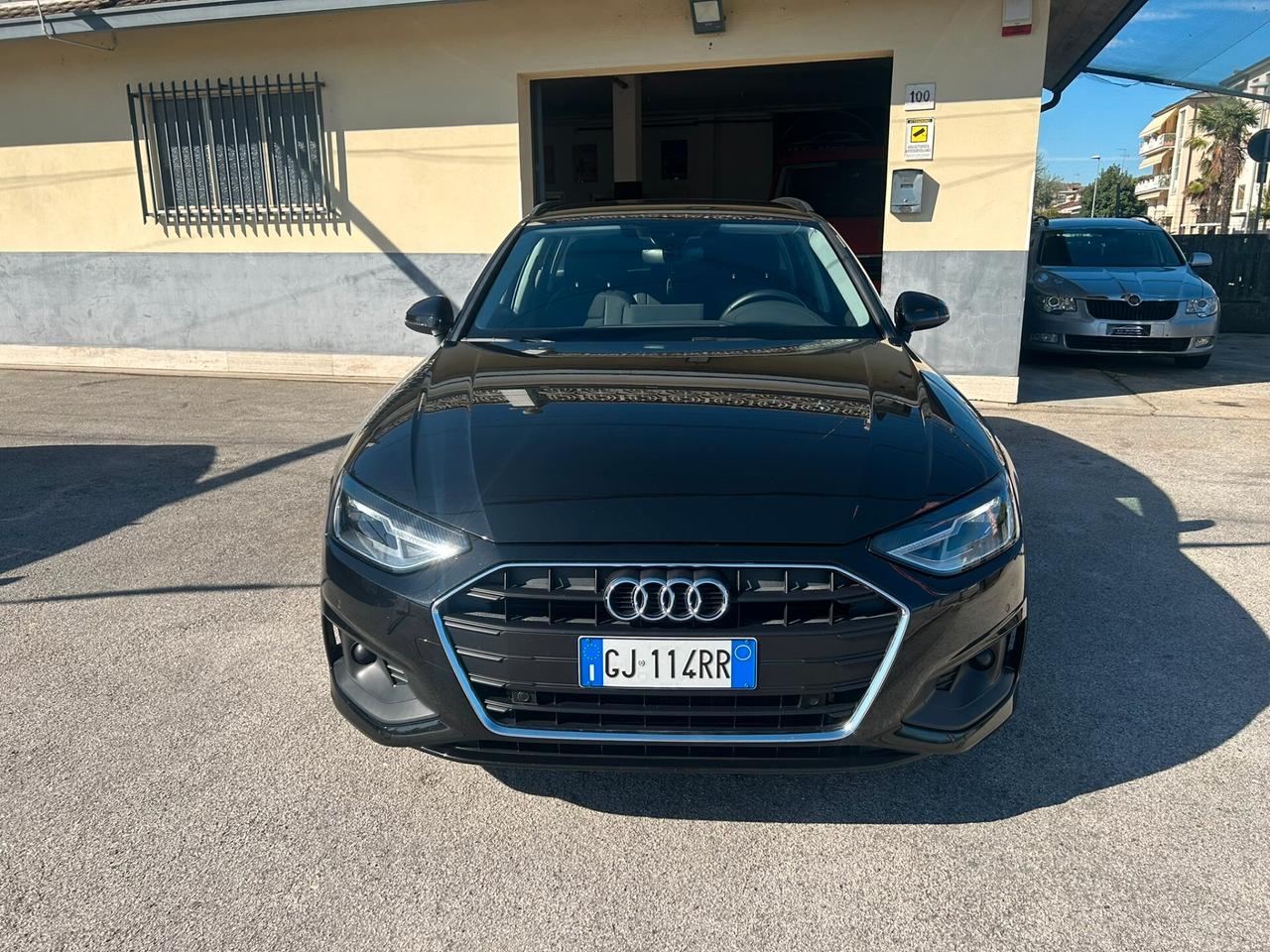 AUDI A4 Avant 30 2.0TDI 136CV S-Tronic Business Mhev