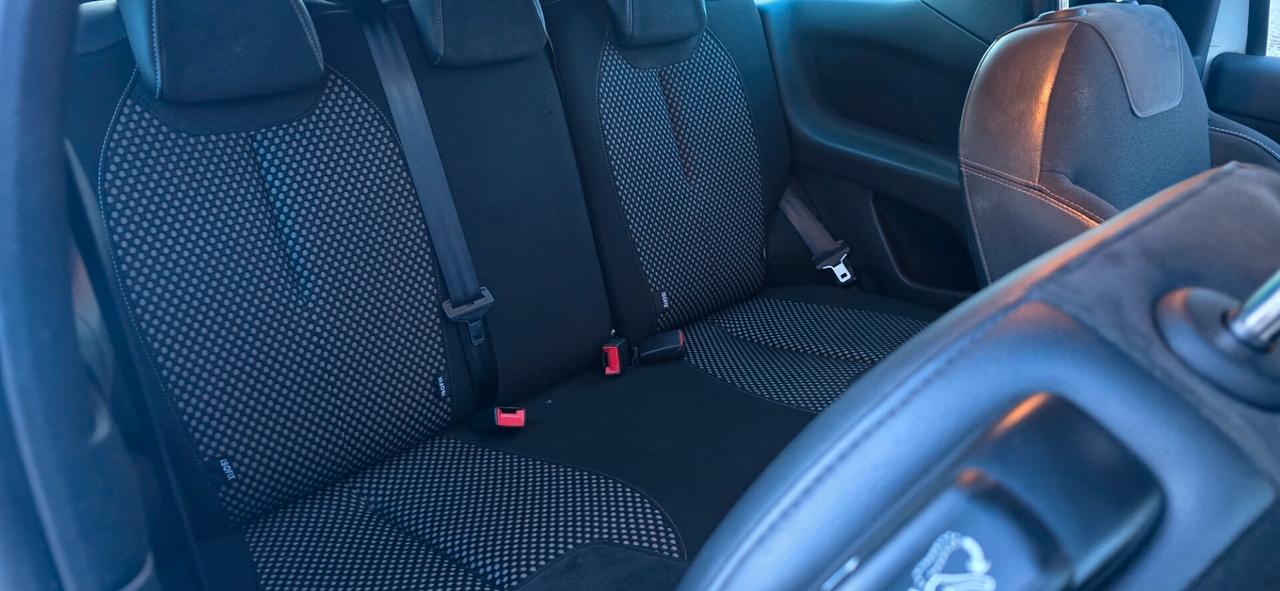 Ds DS3 3 1.4 VTi 95 CMP-5 Just Black