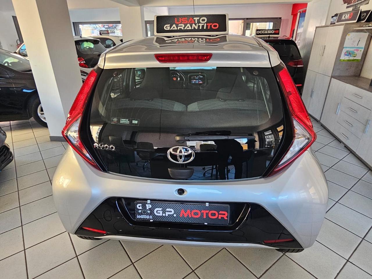 Toyota Aygo 1.0 VVT-i 72 CV 5 porte x-clusiv MMT