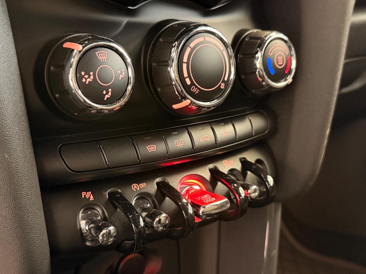 Mini 1.5 Cooper 102cv Automatica Neopatentati