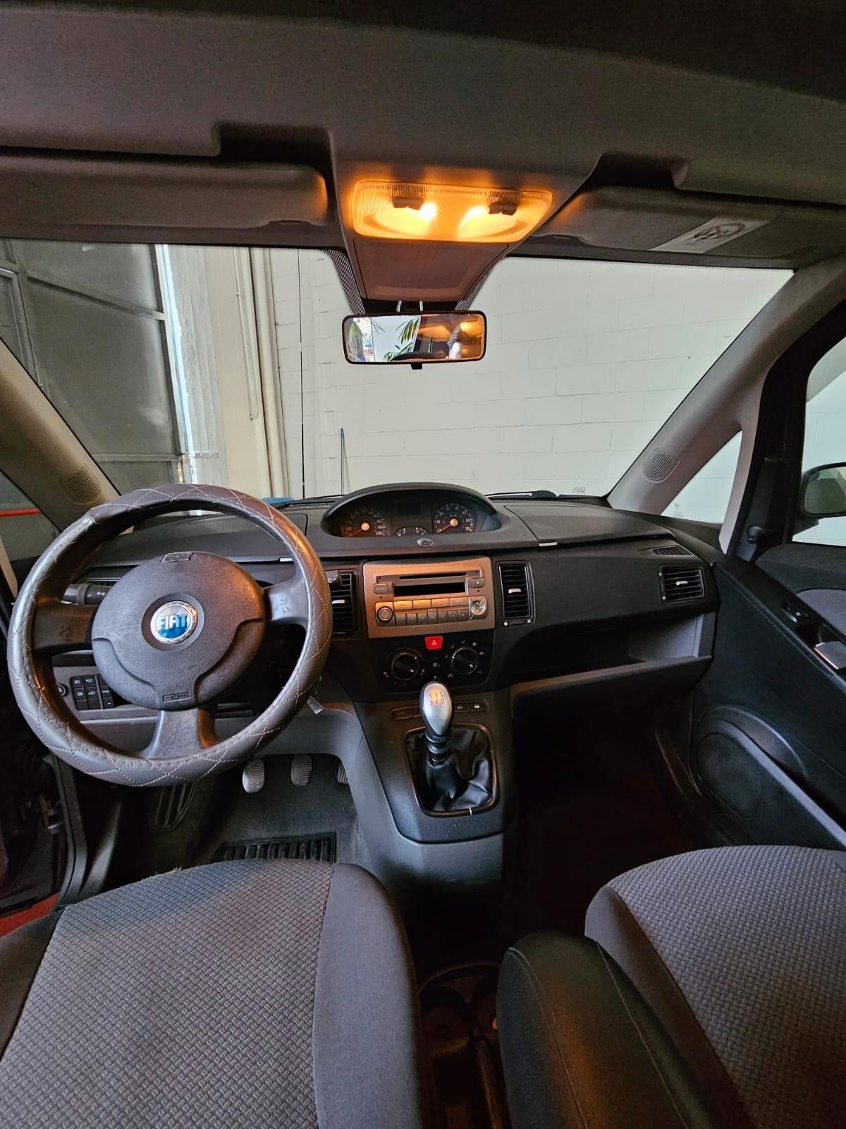 Fiat Idea 1.4 BlackEnergy Gpl