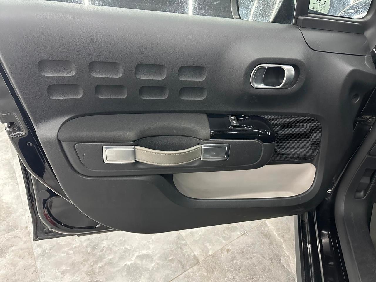 Citroen C3 Aircross BlueHDi 110 S&S Shine Pack