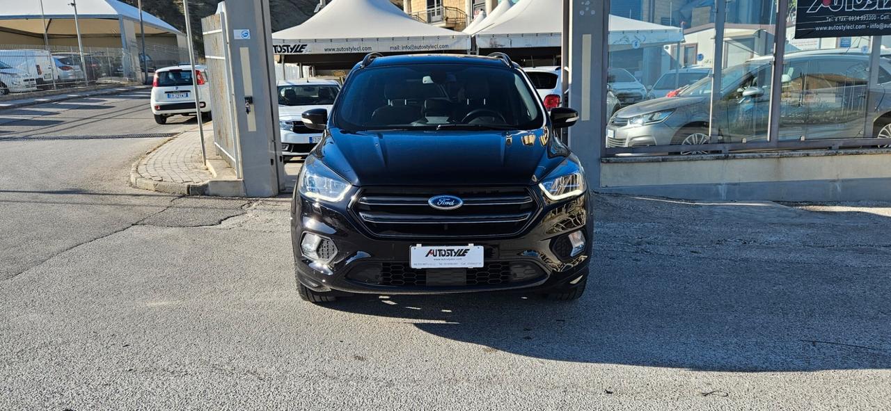 Ford Kuga 1.5 TDCI 120CV 2WD ST-Line