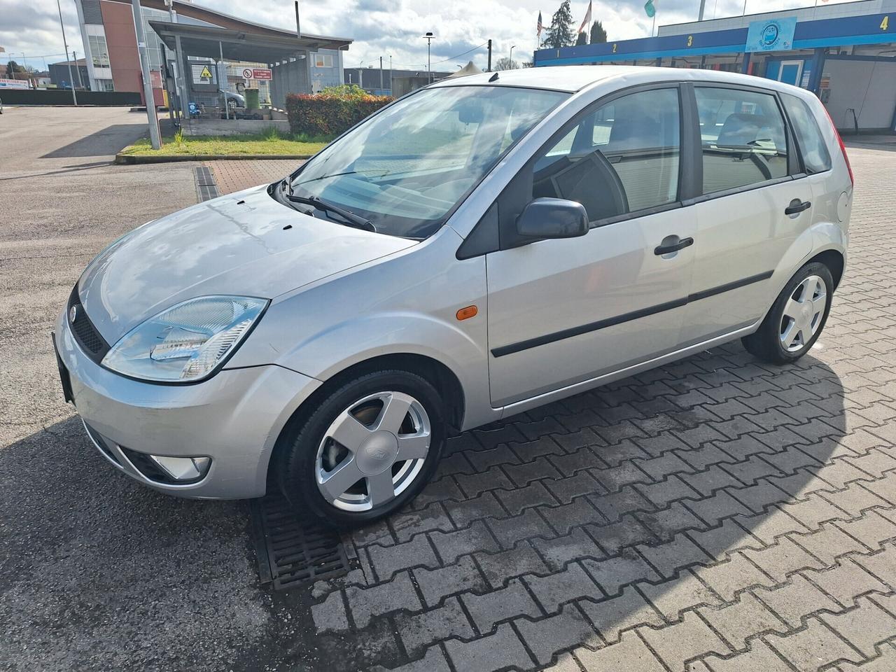 Ford Fiesta 1.2 Benzina NEOPATENTATI
