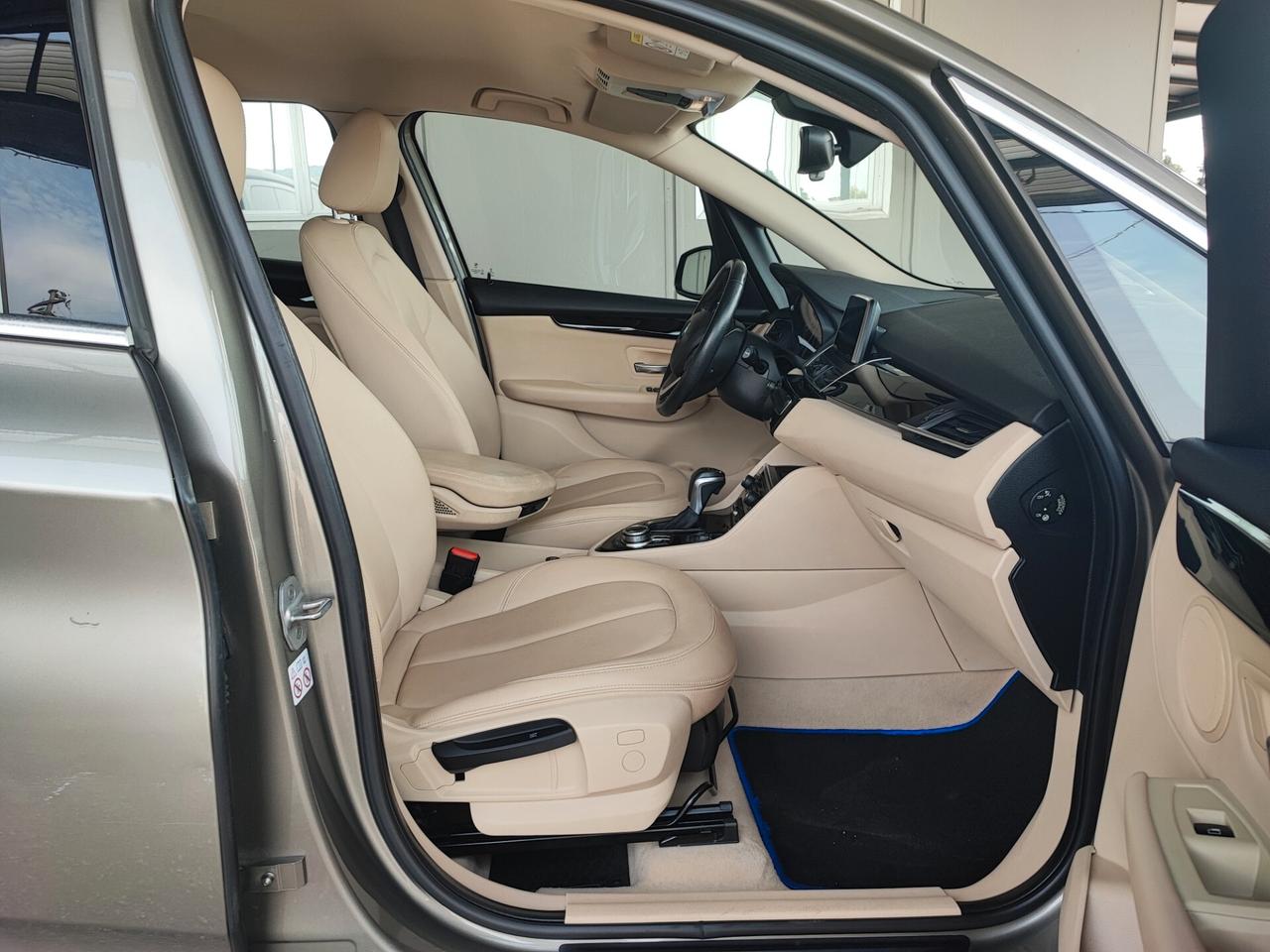 Bmw 2er Active Tourer 218d Sport