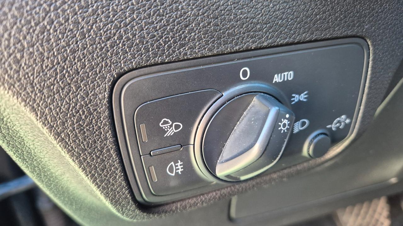 Audi Q2 35 TDI quattro S tronic Admired