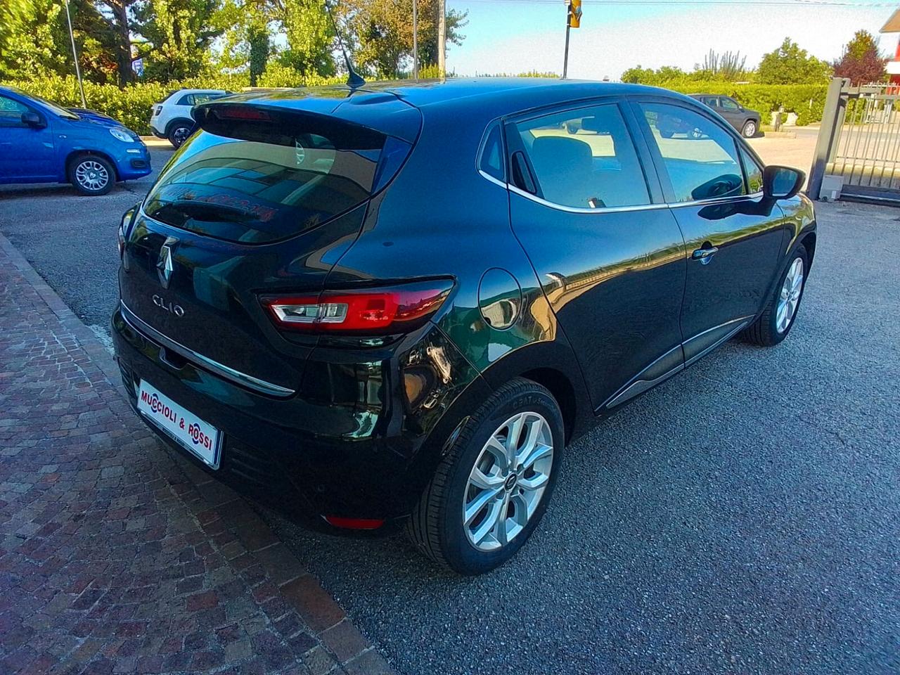Renault Clio Moschino 0.9 GPL 90cv