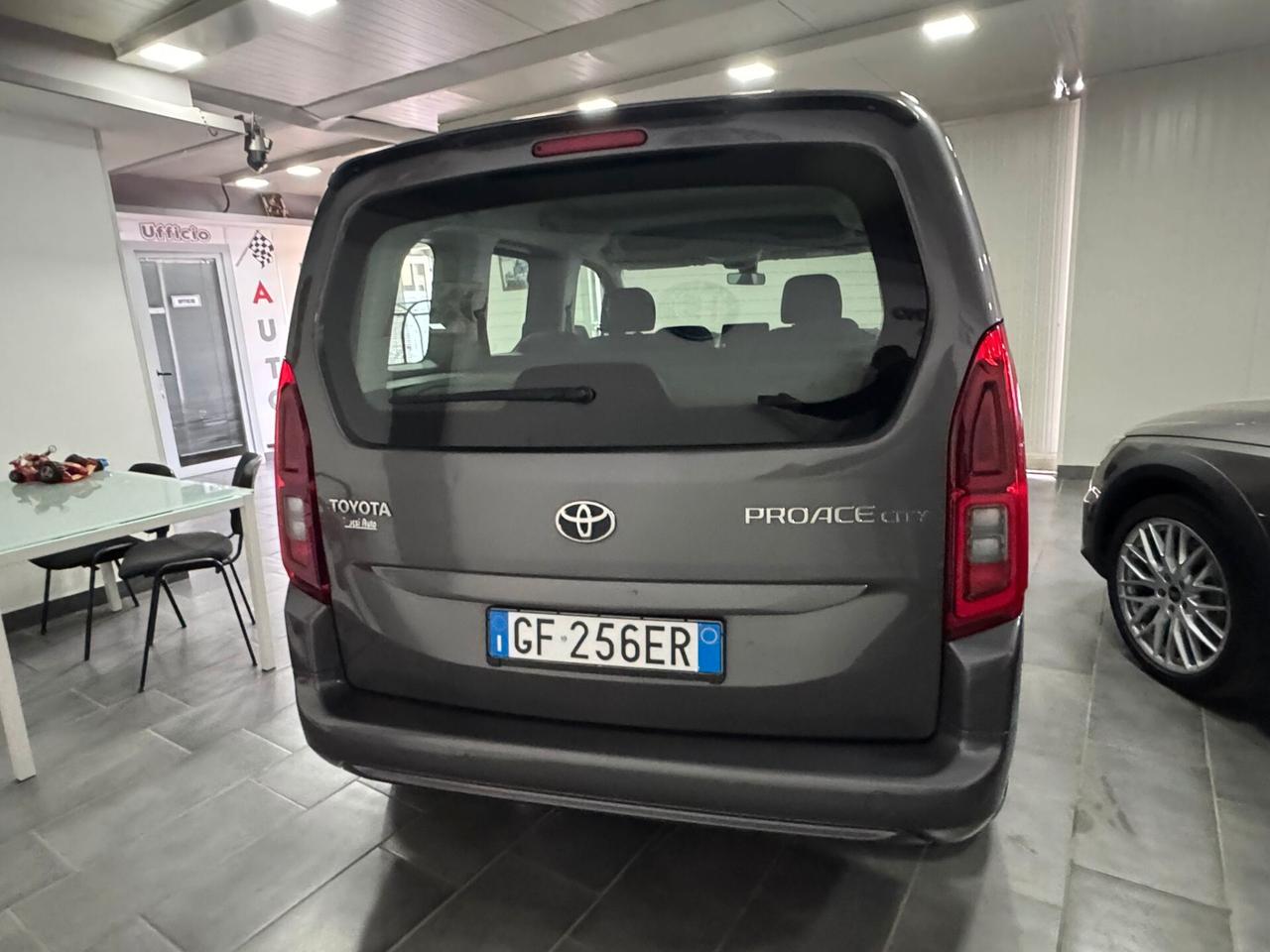 Toyota Proace City Verso 1.5D 100 CV S&S Short D Luxury