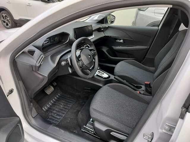 Peugeot 208 Hybrid 110 e-DCS6 Style KM Ø