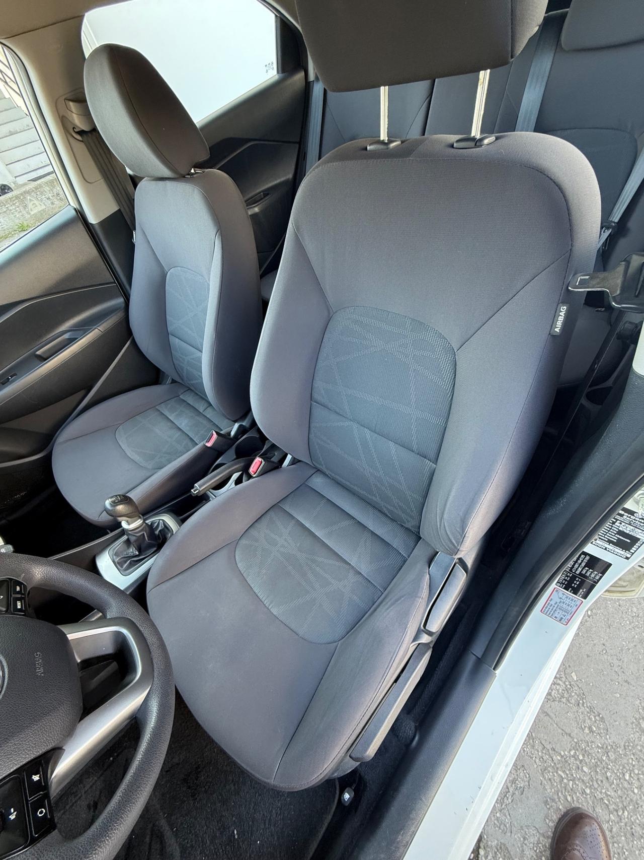 Kia Rio 1.1 CRDi 6 Marce NEOPAT. 2012 UNICO PROP.