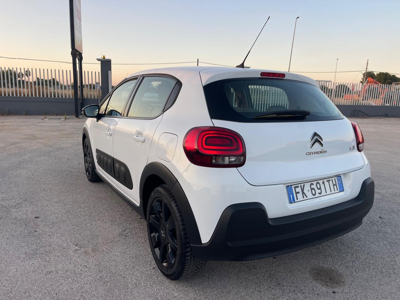 CITROEN C3 1.6 HDI 75CV SHINE FULL LED NEW MOD 17