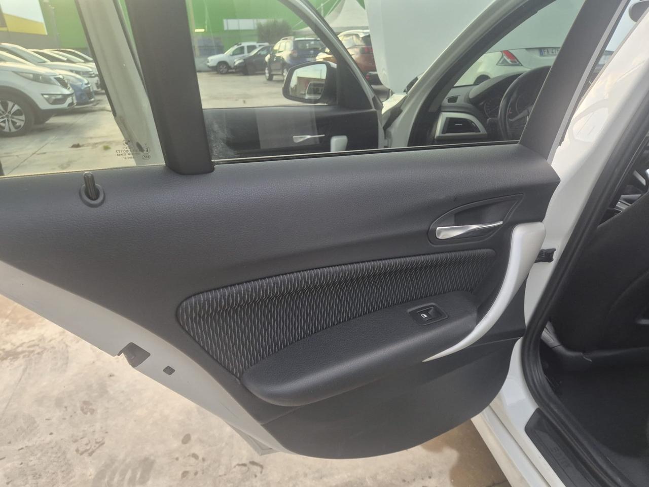 Bmw 116 116d 5p. Efficient Dynamics Urban