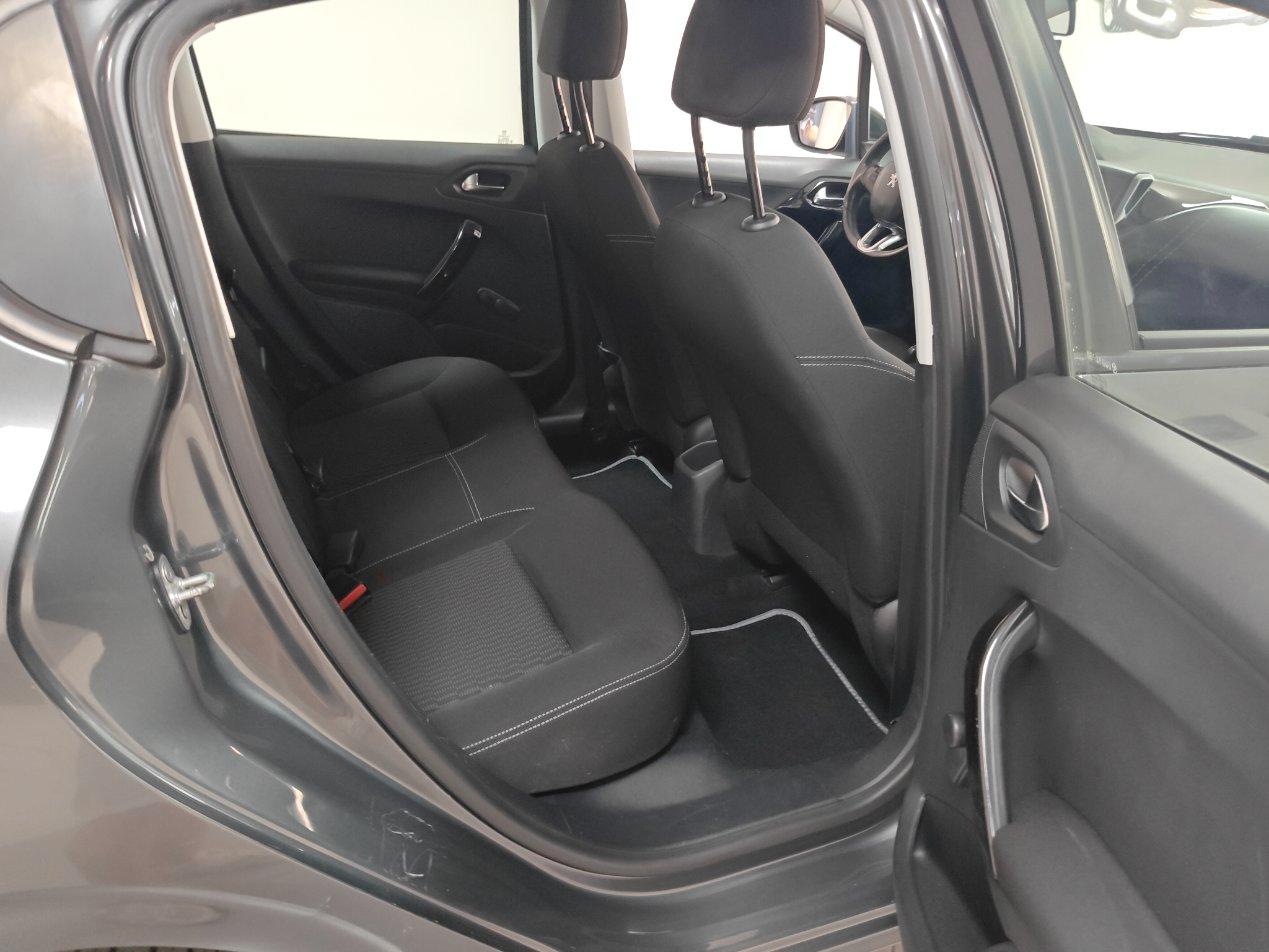 Peugeot 208 5 Porte 208 5p 1.2 puretech Active 82cv