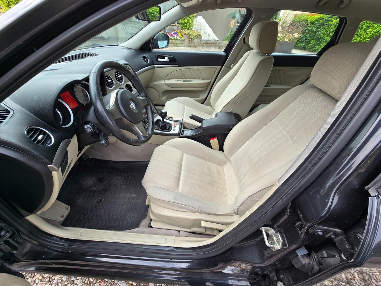 Alfa Romeo 159 1.9 JTDm 120cv 6 Marce ok Neopatentati