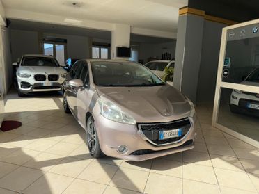 Peugeot 208 PureTech 82 5 porte Allure