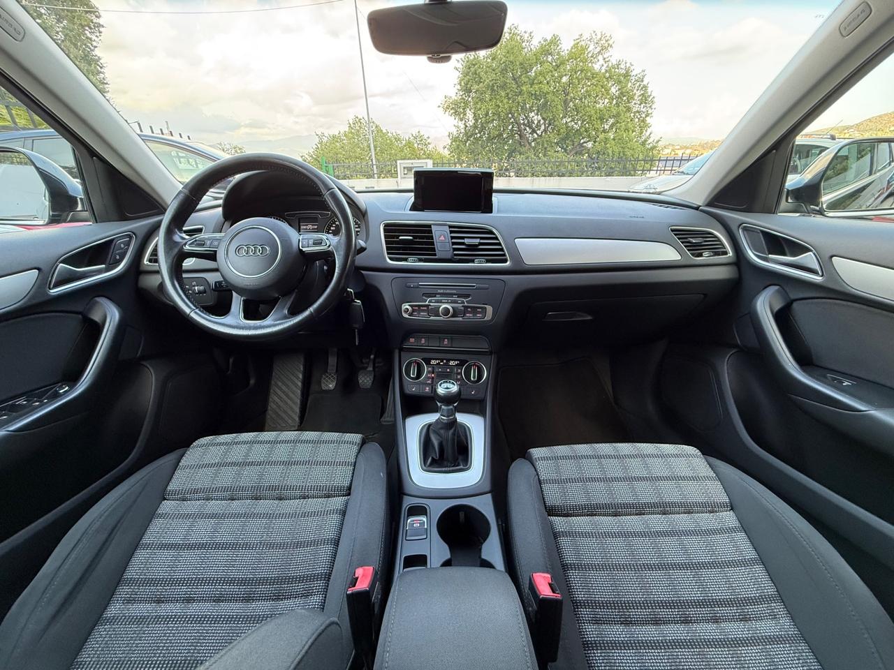 Audi Q3 2.0 TDI 150 CV Business