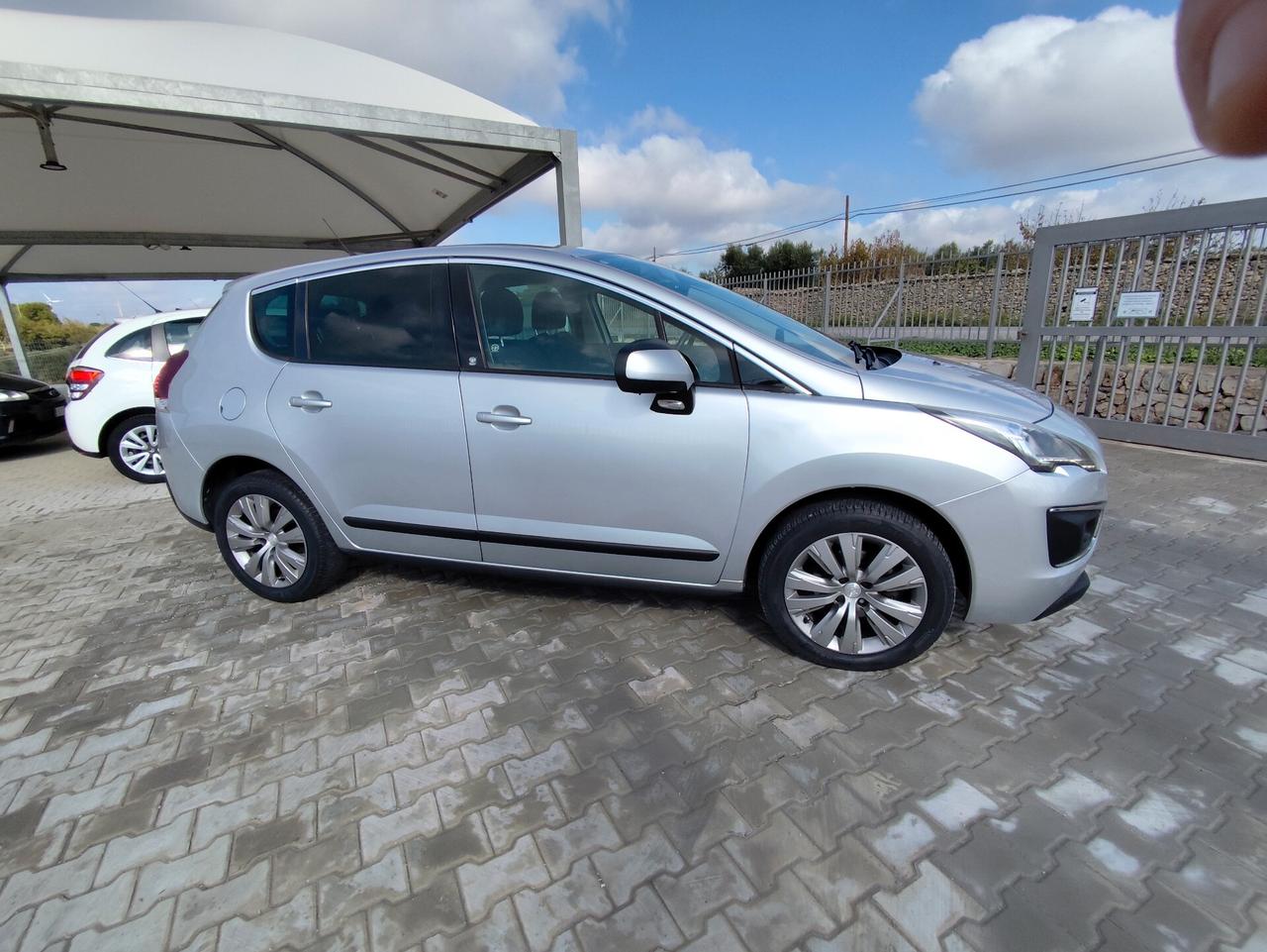 Peugeot 3008 BlueHDi 120 S&S Business